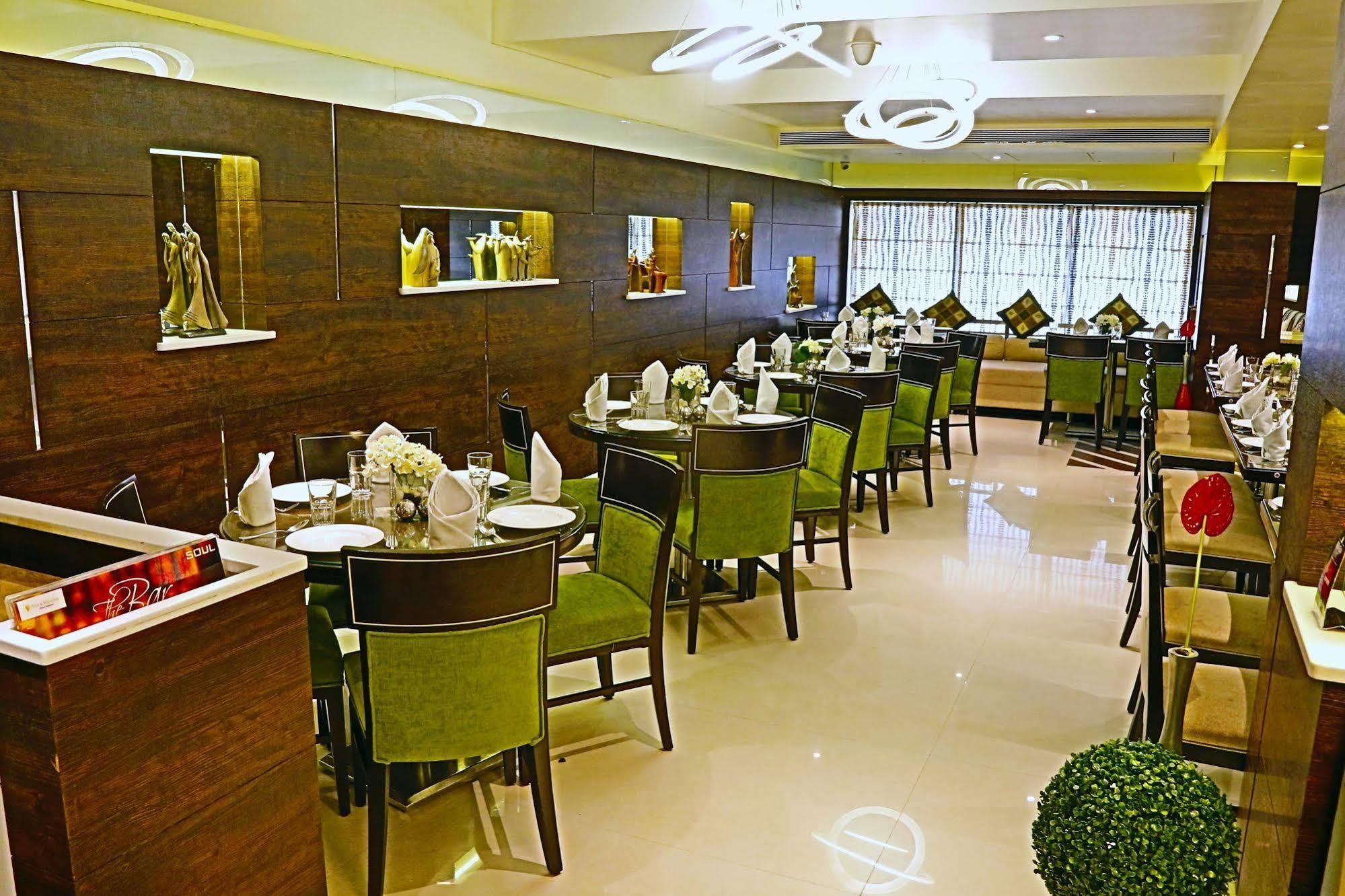 The Oriental Residency Hotel Mumbai Luaran gambar